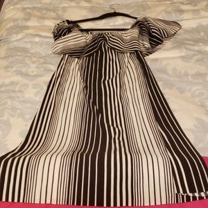 Black/white off the shoulder sundress